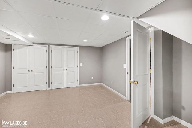 17471 Breckenridge Drive, Clinton Township, MI 48038