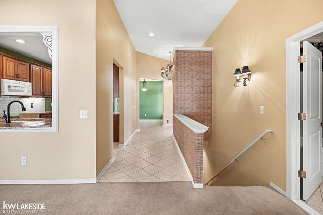 17471 Breckenridge Drive, Clinton Township, MI 48038