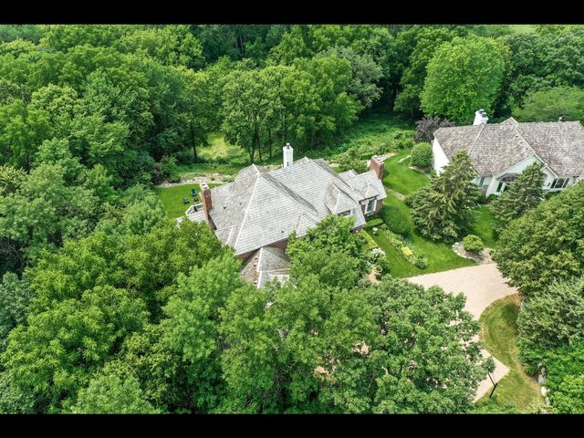 7180 Kenmare Drive, Bloomington, MN 55438