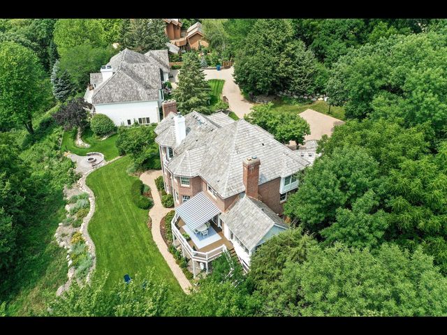 7180 Kenmare Drive, Bloomington, MN 55438