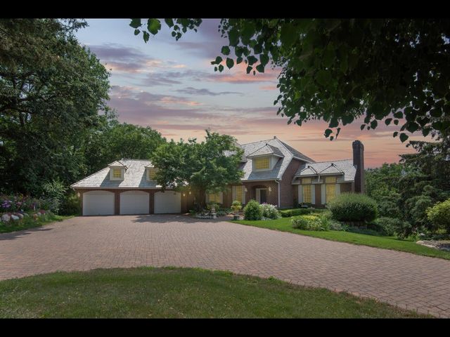 7180 Kenmare Drive, Bloomington, MN 55438