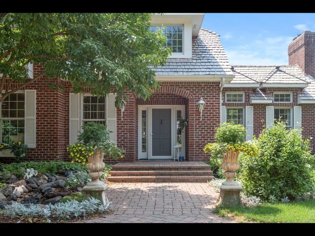 7180 Kenmare Drive, Bloomington, MN 55438