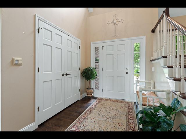 7180 Kenmare Drive, Bloomington, MN 55438