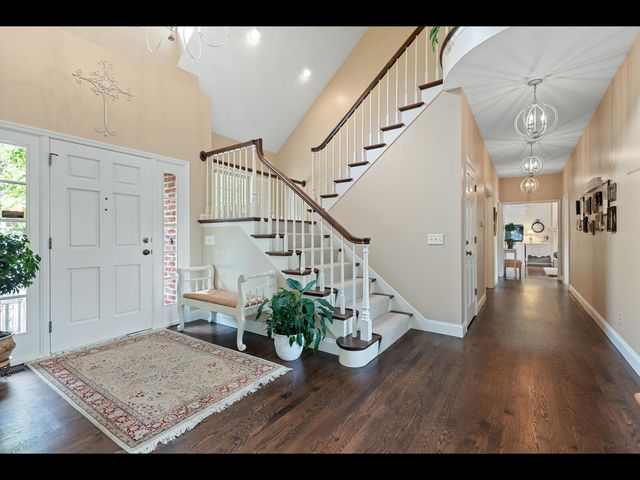 7180 Kenmare Drive, Bloomington, MN 55438
