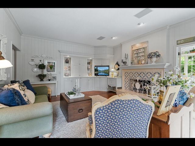 7180 Kenmare Drive, Bloomington, MN 55438