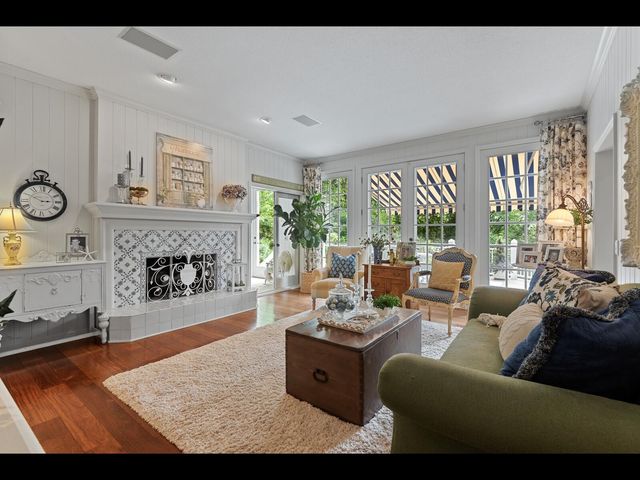7180 Kenmare Drive, Bloomington, MN 55438