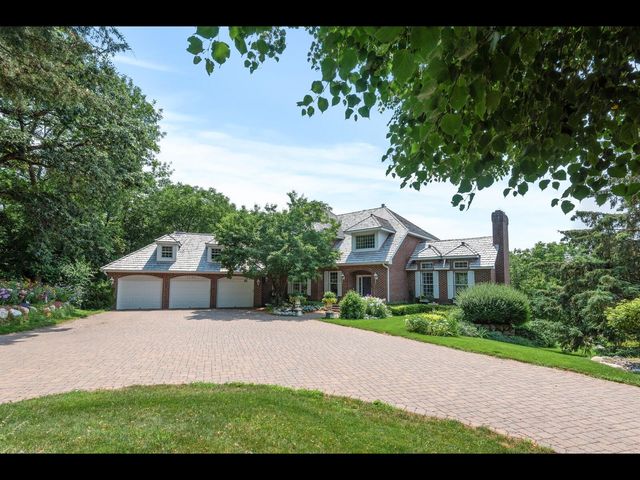 7180 Kenmare Drive, Bloomington, MN 55438