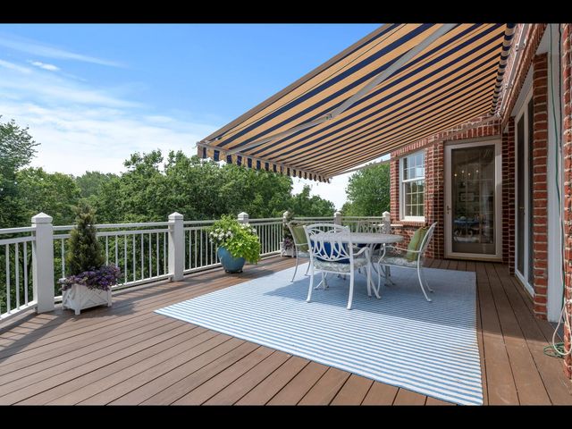 7180 Kenmare Drive, Bloomington, MN 55438