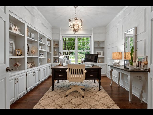 7180 Kenmare Drive, Bloomington, MN 55438