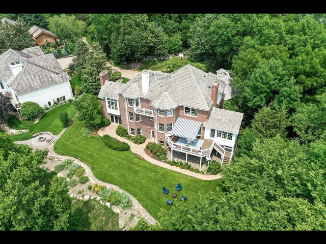 7180 Kenmare Drive, Bloomington, MN 55438