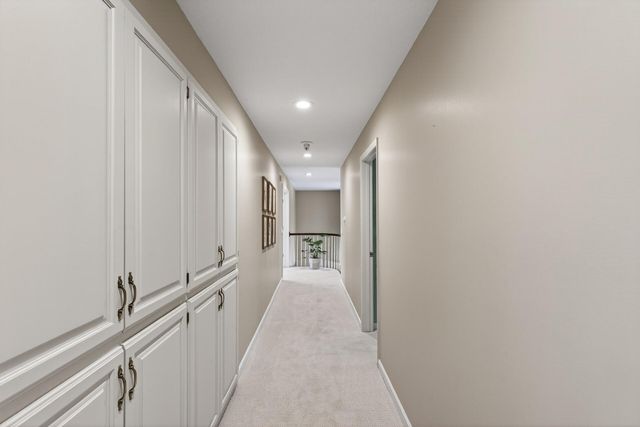 7180 Kenmare Drive, Bloomington, MN 55438