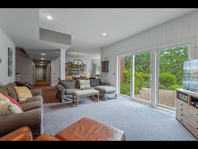 7180 Kenmare Drive, Bloomington, MN 55438