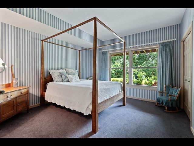 7180 Kenmare Drive, Bloomington, MN 55438