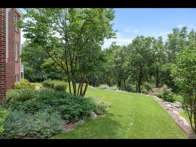7180 Kenmare Drive, Bloomington, MN 55438