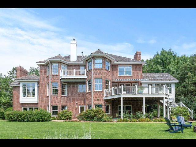 7180 Kenmare Drive, Bloomington, MN 55438