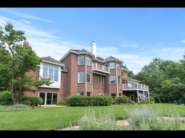 7180 Kenmare Drive, Bloomington, MN 55438