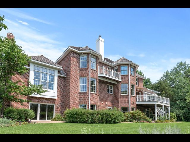 7180 Kenmare Drive, Bloomington, MN 55438