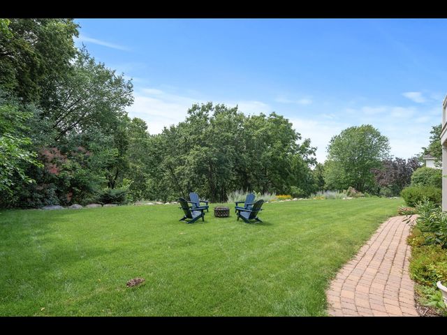 7180 Kenmare Drive, Bloomington, MN 55438