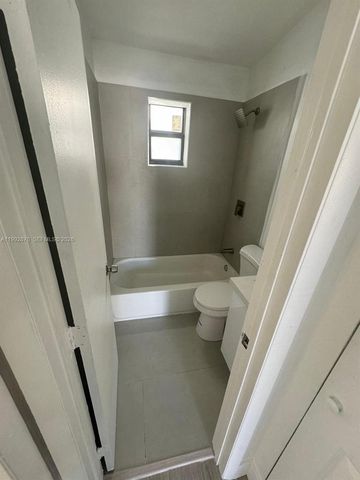 2005 Ali Baba Ave, Opa-locka, FL 33054