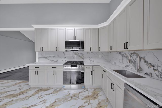 1716 White Street, North Bellmore, NY 11710