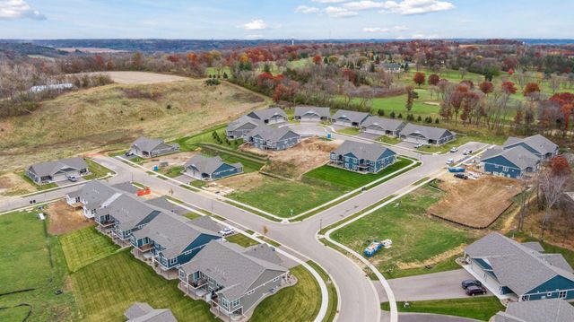 1423 Kasilof Court, River Falls, WI 54022