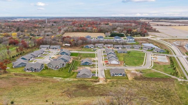 1423 Kasilof Court, River Falls, WI 54022