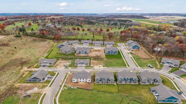 1423 Kasilof Court, River Falls, WI 54022