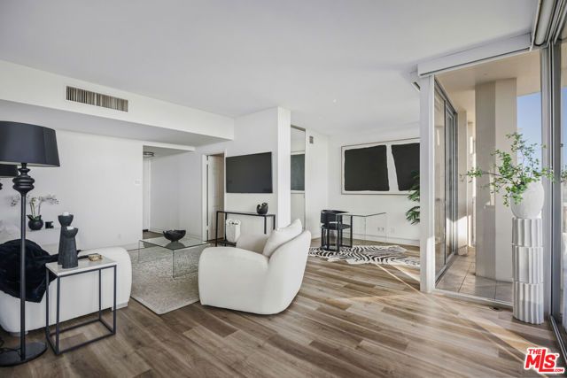 4455 Los Feliz Boulevard 703, Los Angeles, CA 90027