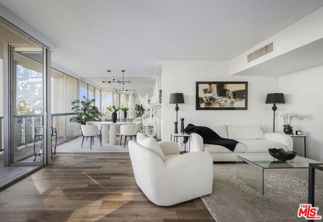 4455 Los Feliz Boulevard 703, Los Angeles, CA 90027