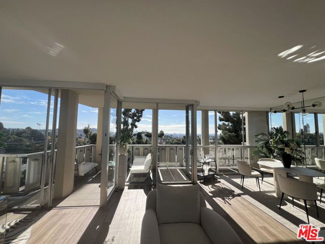 4455 Los Feliz Boulevard 703, Los Angeles, CA 90027