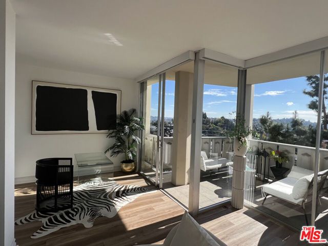 4455 Los Feliz Boulevard 703, Los Angeles, CA 90027