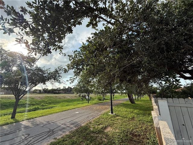 6805 N 17th Street, Mcallen, TX 78504