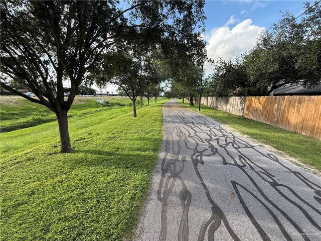 6805 N 17th Street, Mcallen, TX 78504