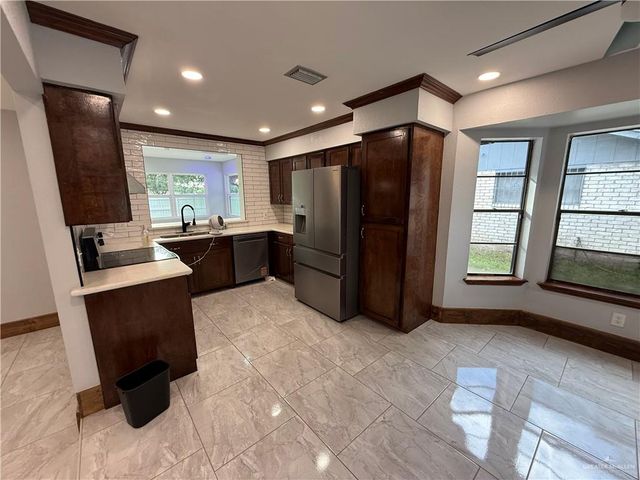 6805 N 17th Street, Mcallen, TX 78504