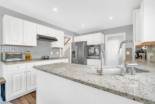 5610 Ortman Drive, Sterling Heights, MI 48314