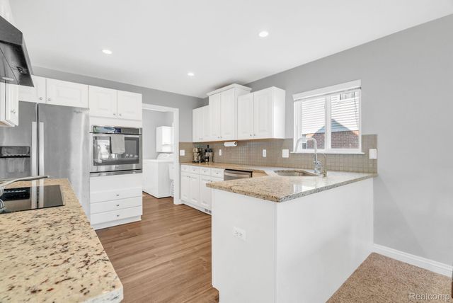 5610 Ortman Drive, Sterling Heights, MI 48314