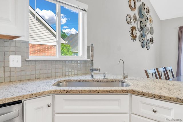 5610 Ortman Drive, Sterling Heights, MI 48314