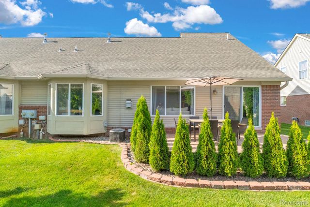 5610 Ortman Drive, Sterling Heights, MI 48314
