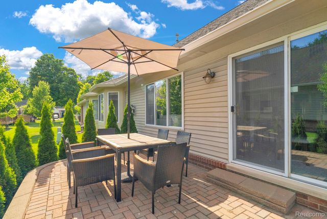 5610 Ortman Drive, Sterling Heights, MI 48314