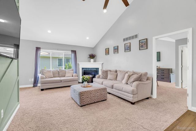 5610 Ortman Drive, Sterling Heights, MI 48314