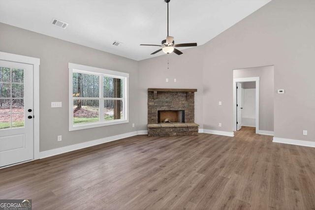 423 Relay Road, Silver Creek, GA 30173