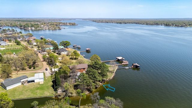 229 Esquire Estates Road, Mabank, TX 75156