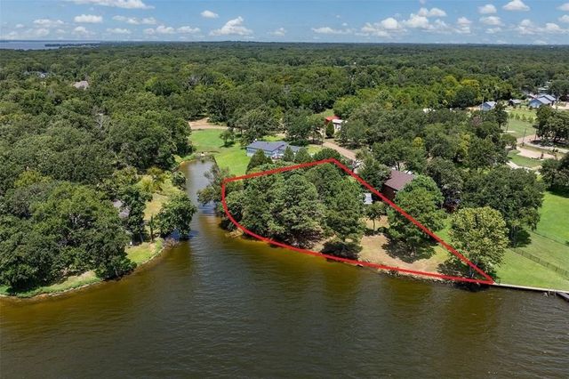 229 Esquire Estates Road, Mabank, TX 75156