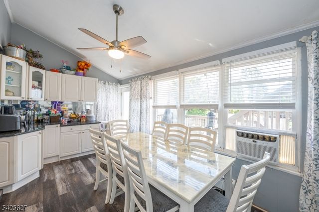 9 Orchard St, Clifton City, NJ 07013