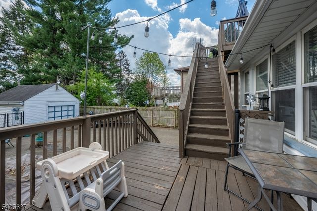 9 Orchard St, Clifton City, NJ 07013