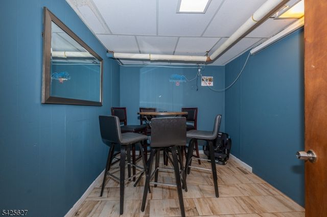 9 Orchard St, Clifton City, NJ 07013