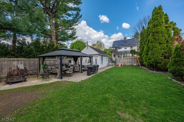 9 Orchard St, Clifton City, NJ 07013