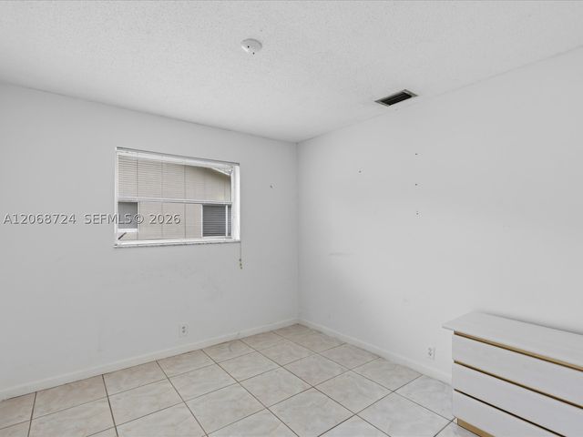 4815 SW 65th Way, Davie, FL 33314