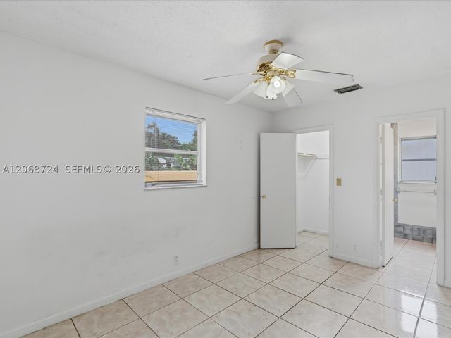 4815 SW 65th Way, Davie, FL 33314