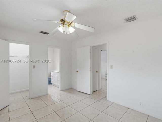 4815 SW 65th Way, Davie, FL 33314